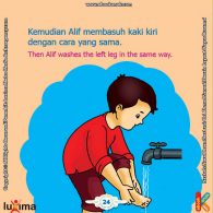 seri belajar islam sejak usia dini Ayo Belajar Berwudhu, Ketika Berwudhu, Alif Membasuh Kaki Kiri